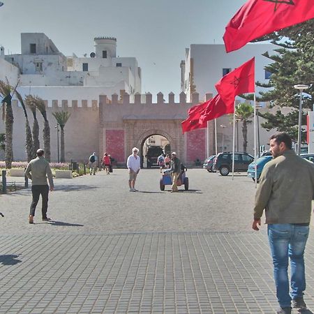 Riad Borj El Baroud As-Sawíra Exteriér fotografie