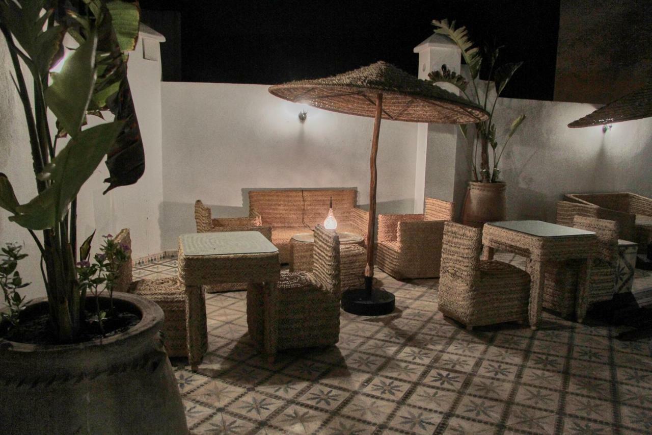 Riad Borj El Baroud As-Sawíra Exteriér fotografie